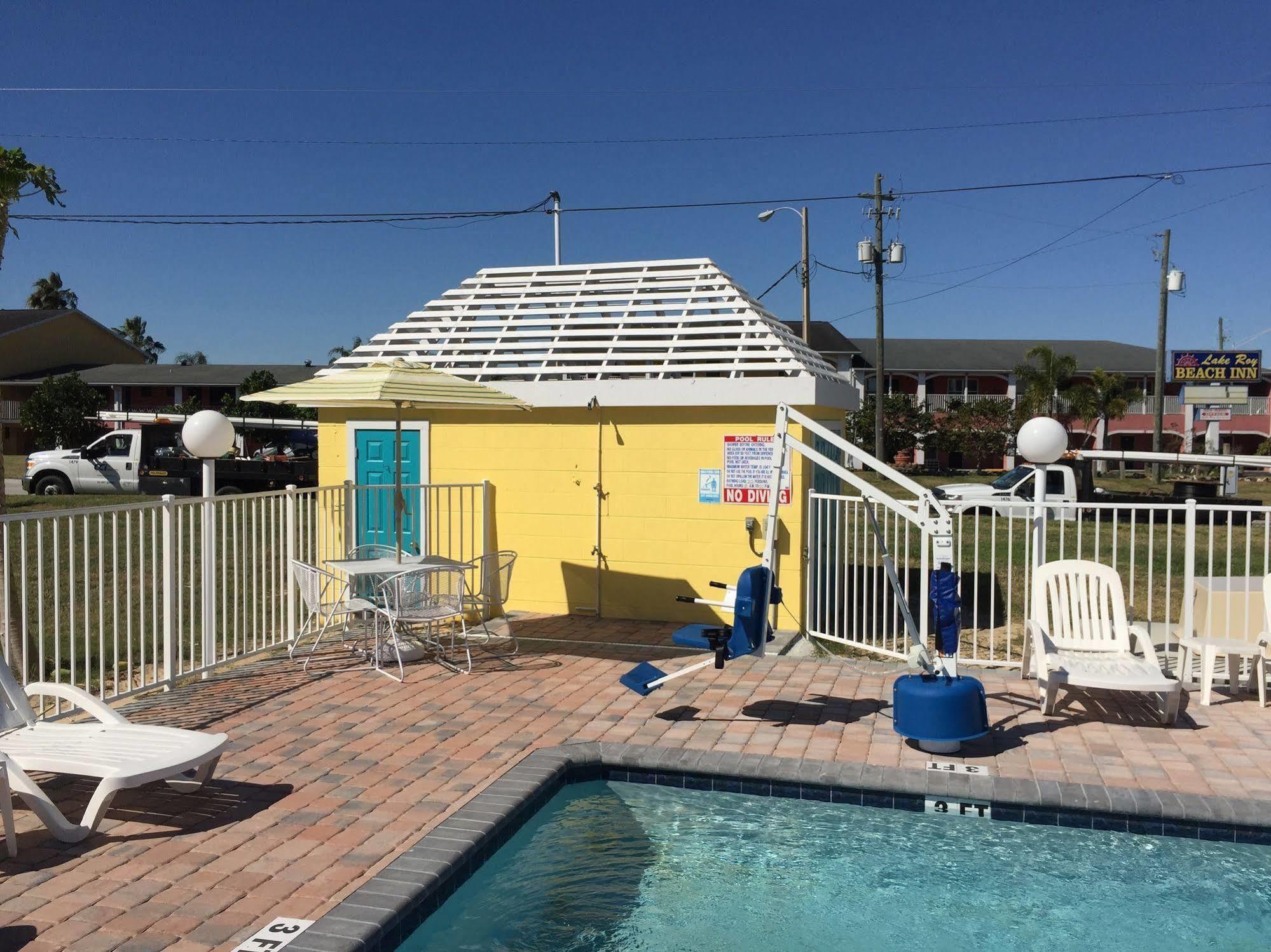 Economy Suites Cypress Gardens Екстер'єр фото